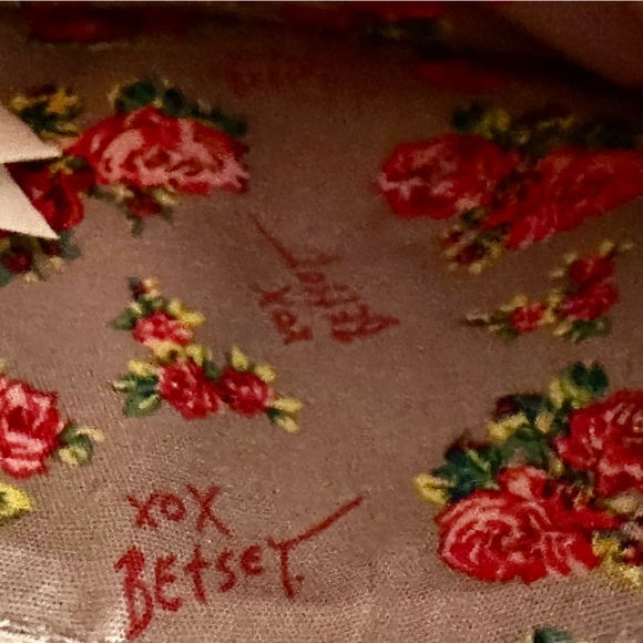 Betsey Johnson Keychain Card Wallet NWOT - Picture 5 of 7